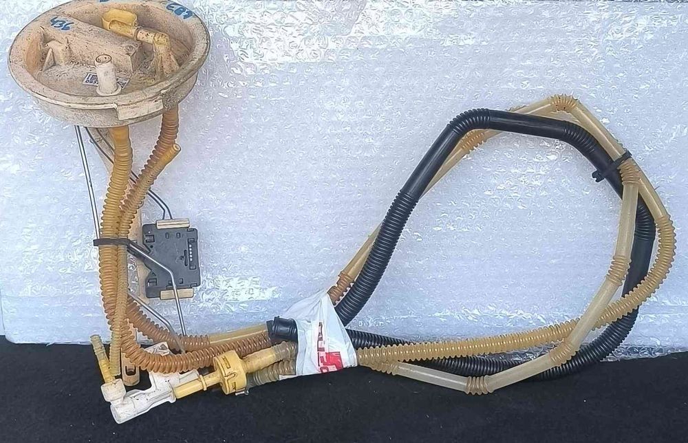 Boia Combustível 7190944 - BMW 1