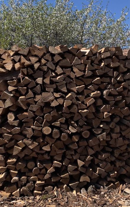 Рубані дрова дуб/ясен з доставкою.