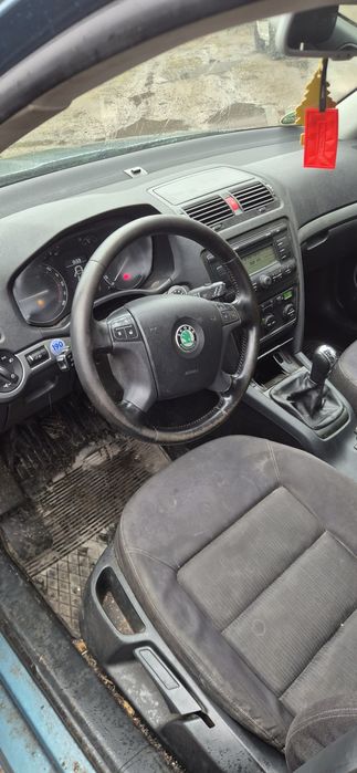 Skoda octavia 2 cześci