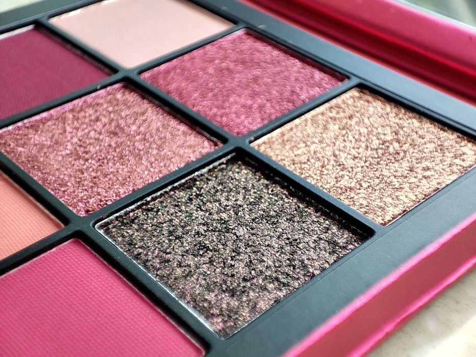 Paletka cieni Huda Beauty Ruby Obsessions NOWA