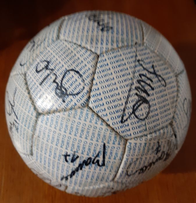 Bola autografada F.C.Porto.