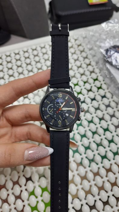 Чоловічий годинник