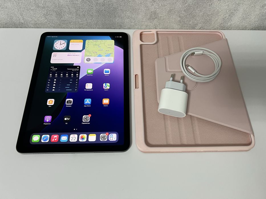 iPad Air M1 5gen. 64gb. Wifi. Хорошее состояние. Без блокировок.