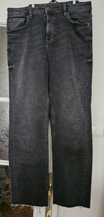 Spodnie jeansowe Stradivarius rozm.42