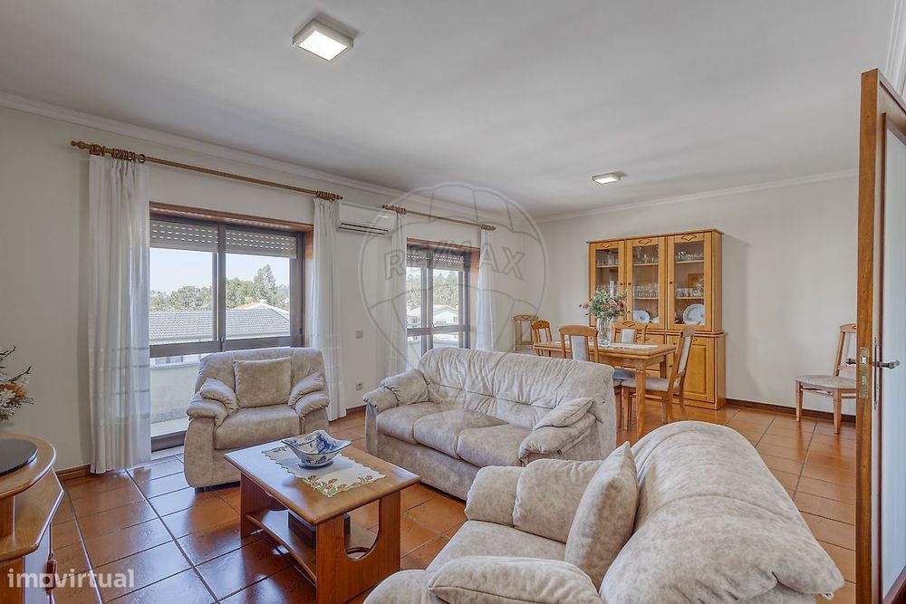 Apartamento T3 para venda — Caldas De São Jorge E Pigeiros, Aveiro