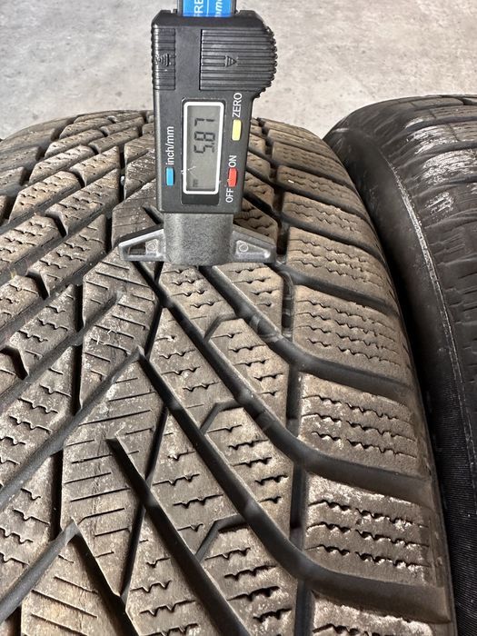Резина зимная.   Pirelli.   235.55.19   Britain