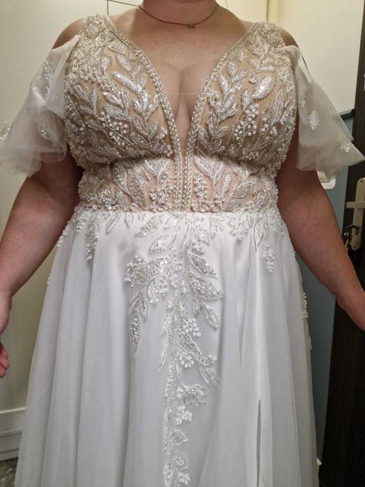 Suknia ślubna plus size