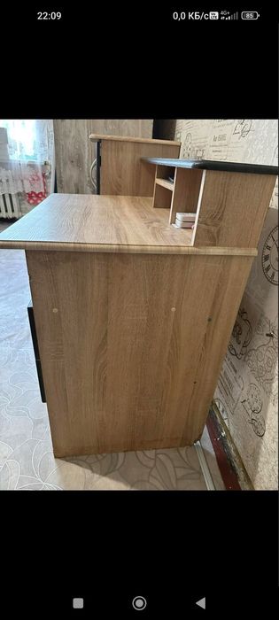 Продам стол письменный