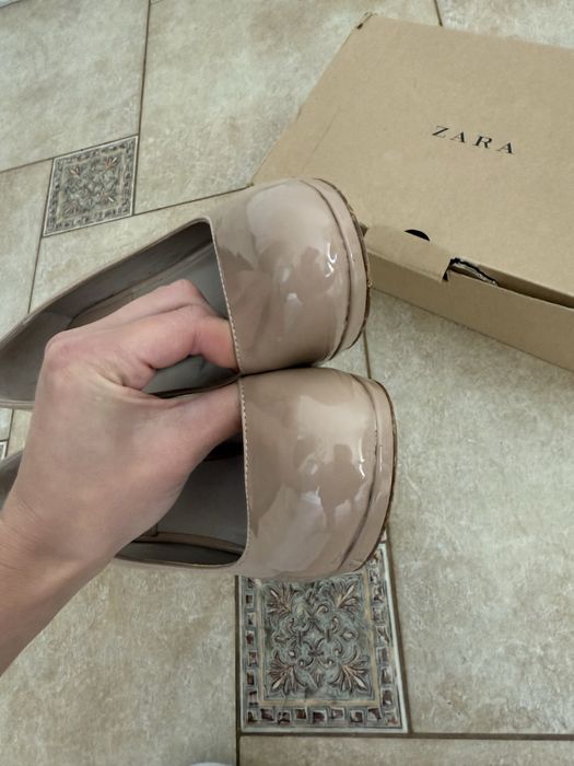 Туфлі бежеві Zara