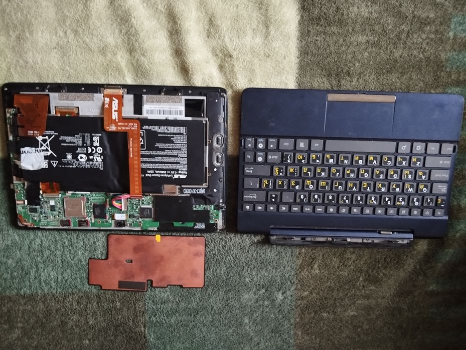 Планшет Asus Pad Transformer TF300T разборка