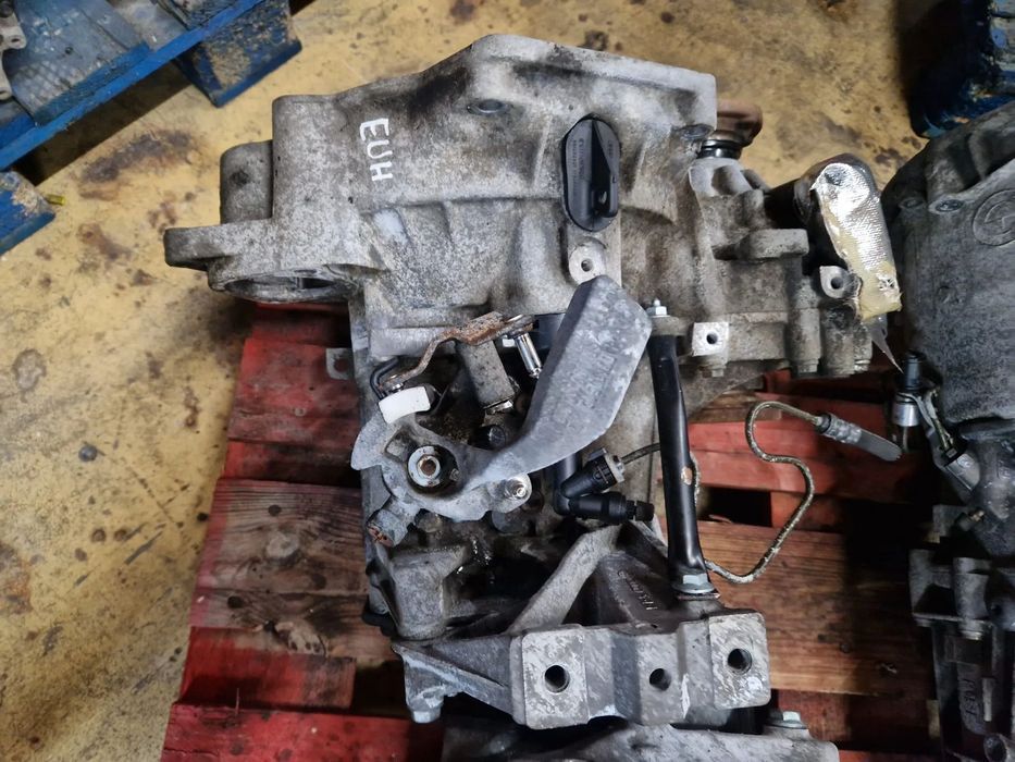 Caixa de 5 velocidades manual EUH VW GOLF IV 1.9 TDI 100CV ATD AUDI