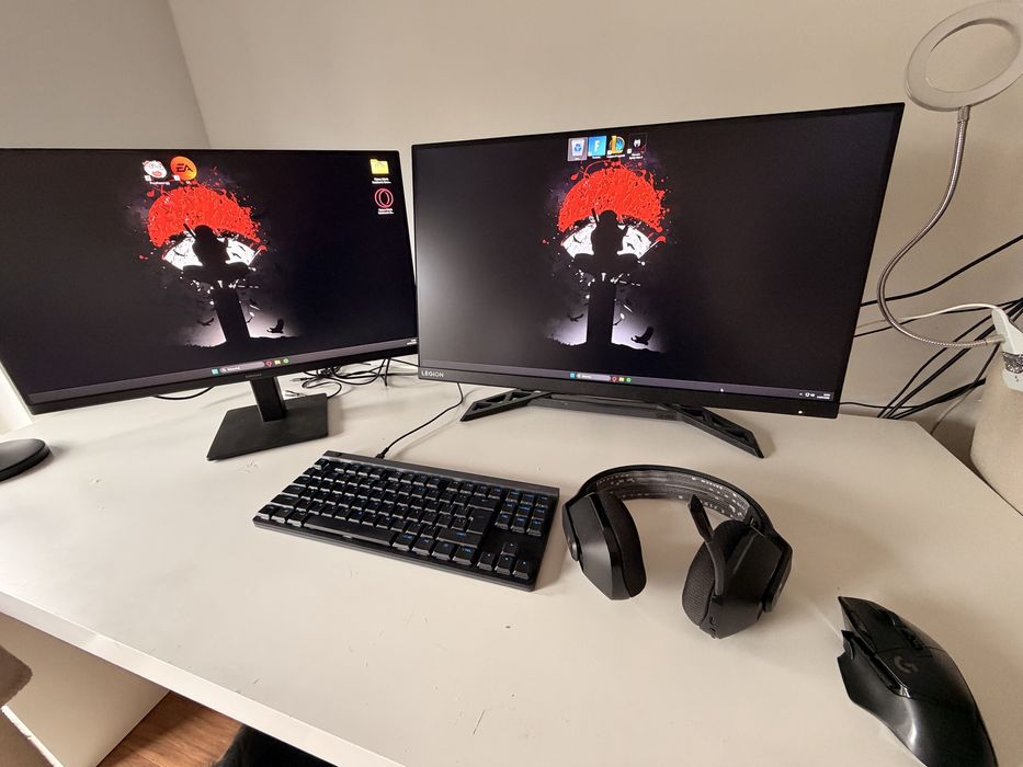 Zestaw gamingowy 2x monitor klawiatura myszka sluchawki