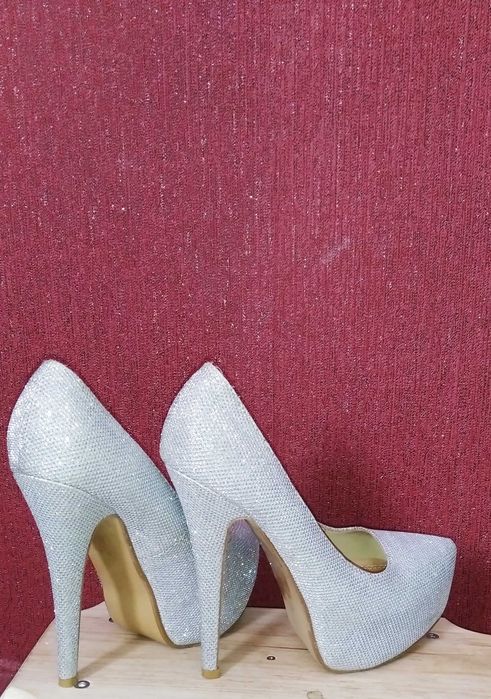 Туфлі в чудовому стані