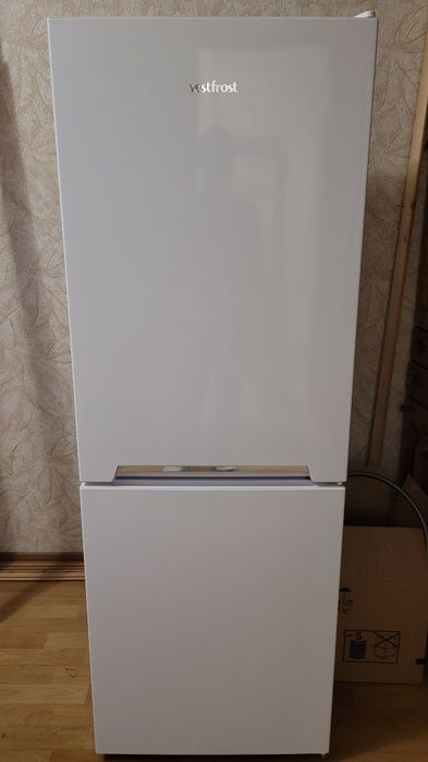Холодильник Vestfrost