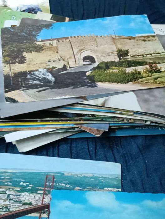 Lote de cerca de 200 postais diversos