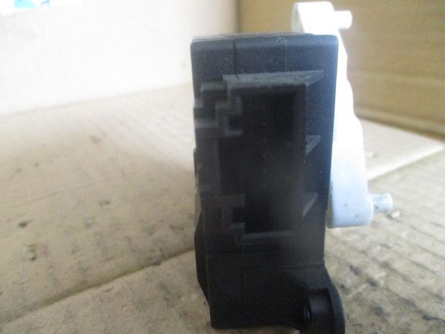 Motor da comporta da sofagem SAAB 9-3 Station Wagon (YS3F)