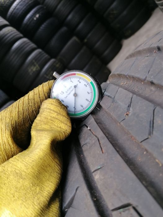 225/45/18 Continental