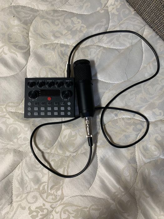 Студійний мікрофон