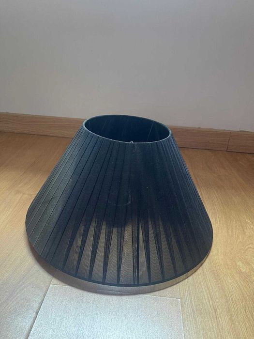 Lindo par de abajur  em tecido ,  na cor preto tamanho grande