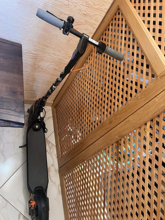 Продам електросамокат в хорошому стані