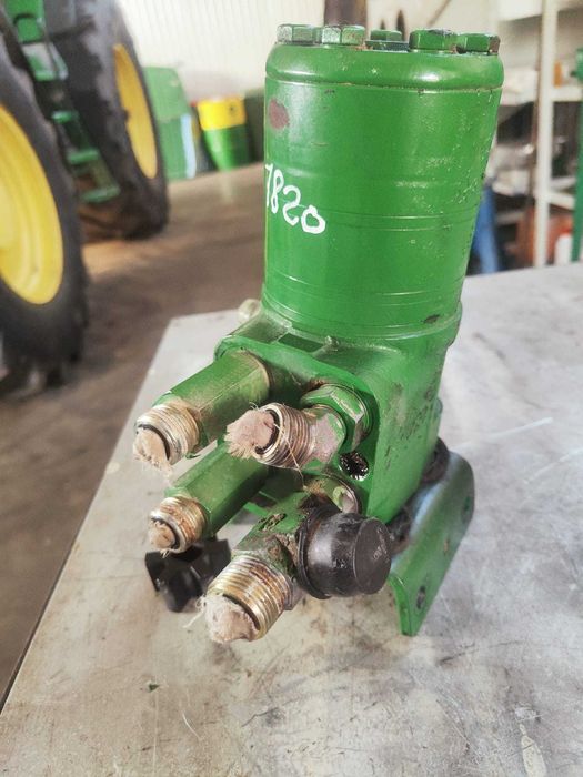 Orbitrol John Deere7820 7830 7930 7720 RE186399