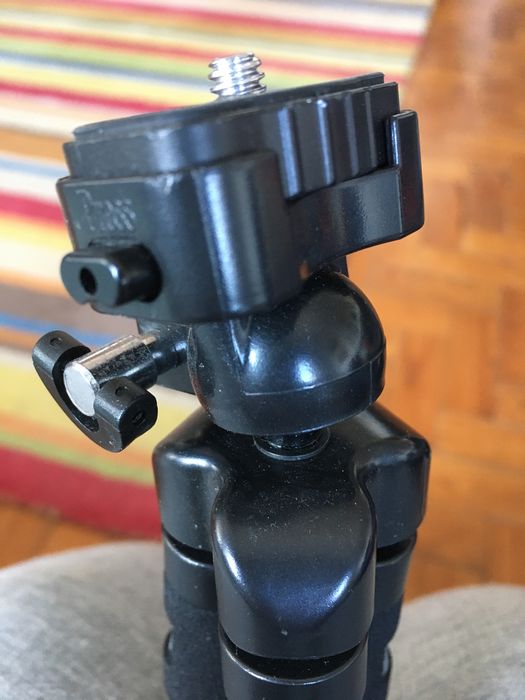 Mini Tripod with 27 cm64409499424131125