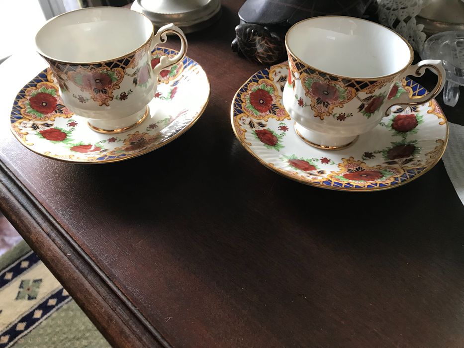 Serviço EMA-VA/2 Chávenas Elizabethan/2 Café/Tabuleiro