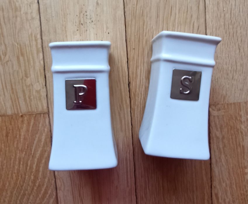 Набор столовый емкостей для соли и перцу масла и уксуса