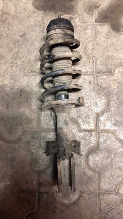 Стійка в зборі Mercedes Vito 638