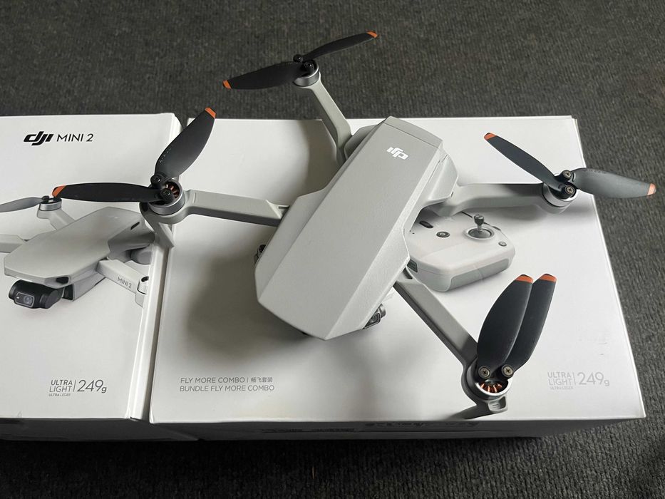 DJI Mini 2 Fly More Combo | 3 baterie | torba + hub | 4K | 249 g