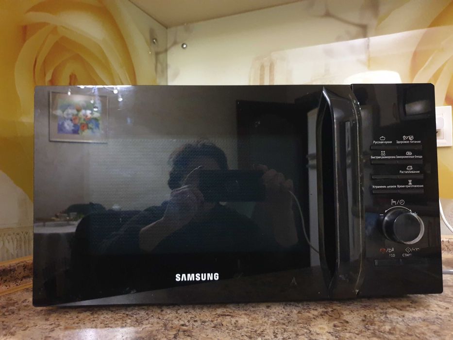 Мікрохвильова піч SAMSUNG MS23H3115FK