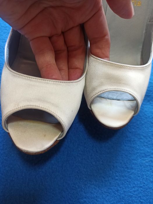 Szpilki Louboutin