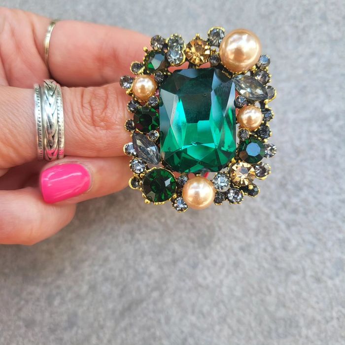 Broszka ozdobna zielona