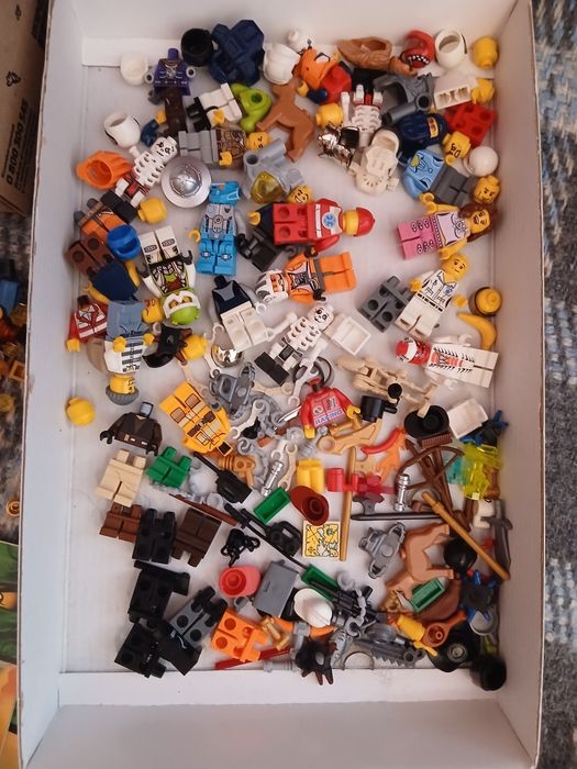 Lego більше 10 наборів багато серій