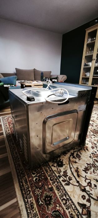 Piekarnik Amica mało używany.