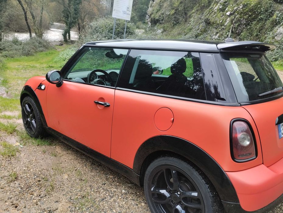 Mini Cooper 200864993688749314124