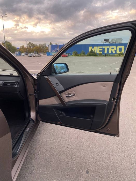 Bmw 520i (5 series)