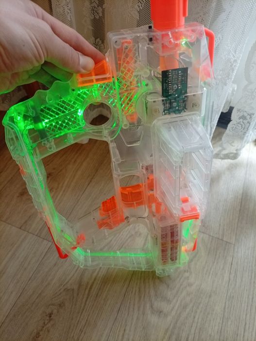 Бластер Nerf Modulus Ghost Ops Evader /Nerf Vortex Praxis Blaster