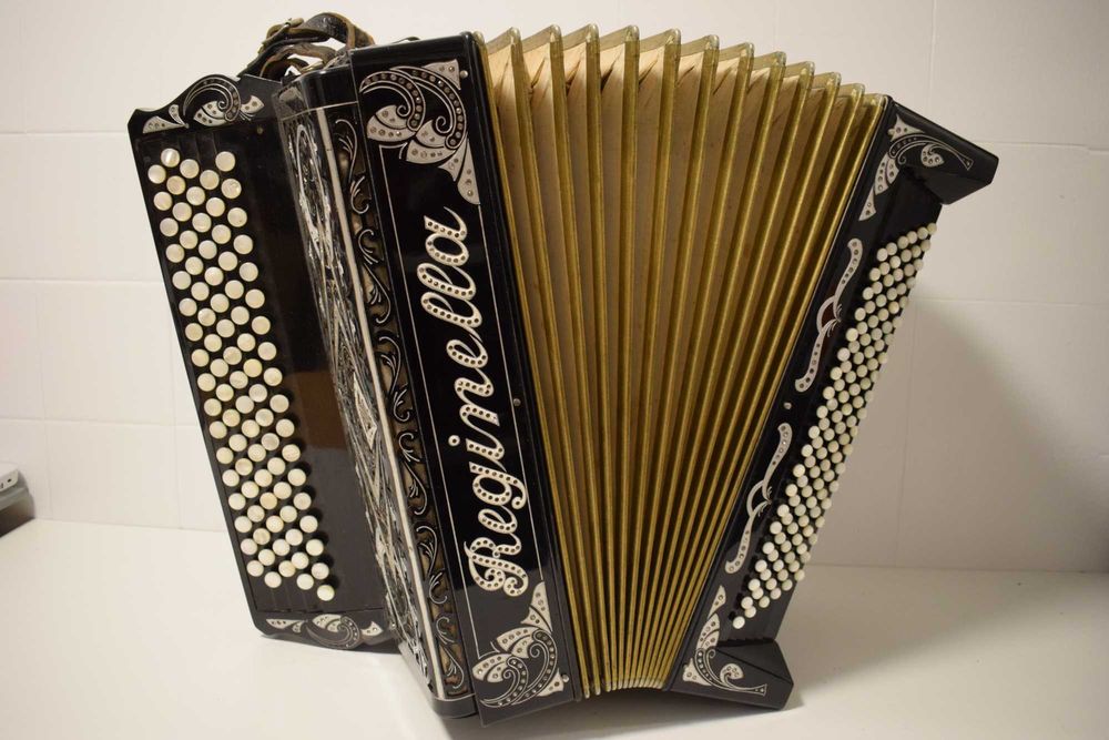 Acordeao Reginelli 4 Voz. N 37