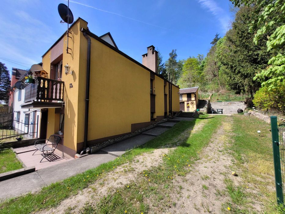 KACZORY k/Piły, mały domek pod lasem