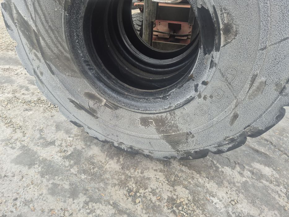 Opony 18.00R25  z Niemiec.