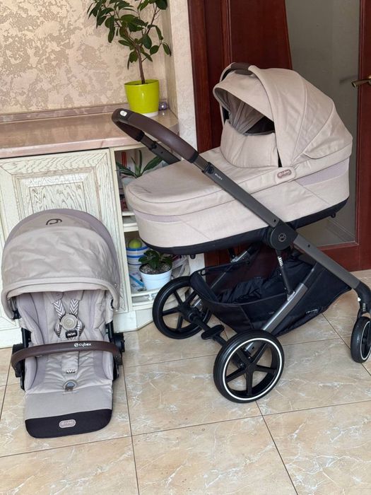 Cybex balios S lux 2025 року