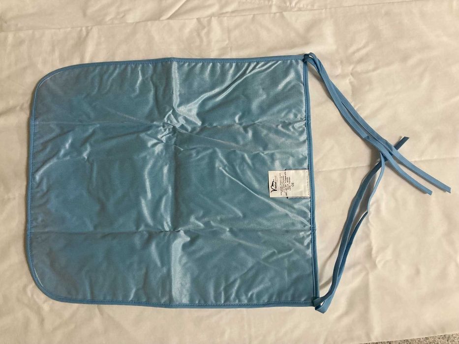 Resguardo lavável e reutilizável para cadeira de rodas