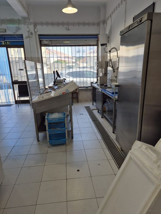 Loja Mem Martins trespasse