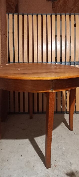 Серванти та стіл ( старі меблі, антикварні меблі))