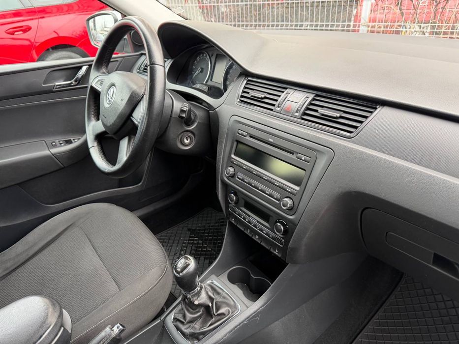 Продам Skoda Rapid 2013