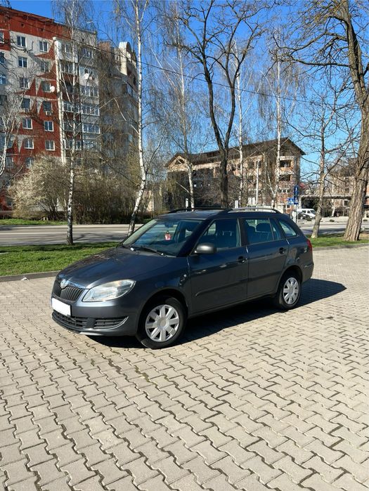Оренда авто Skoda Fabia 2010