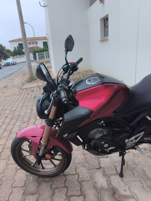 Mota Honda CB125R 2024