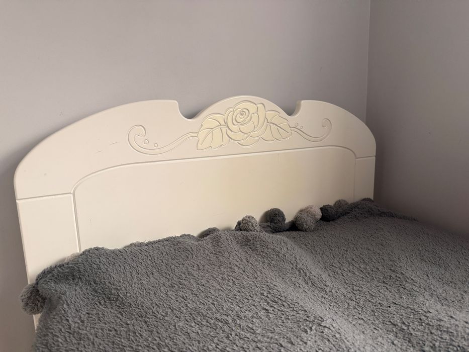 Łóżko Meblik Bianko Fiori w idealnym stanie