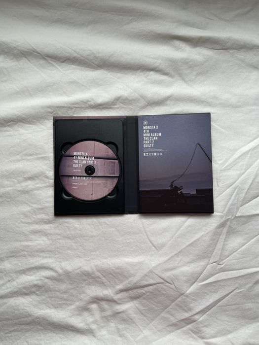 Kpop Monsta X - The Clan Part.2 Guilty” (Guilty ver.)